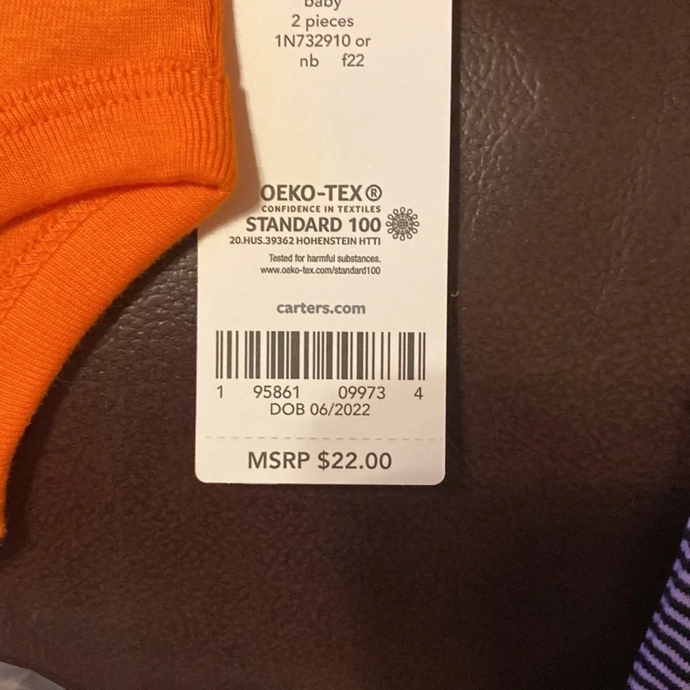 CARTERS - NEW - BABY 2 PIECE OUTFIT - (0) NEWBORN
